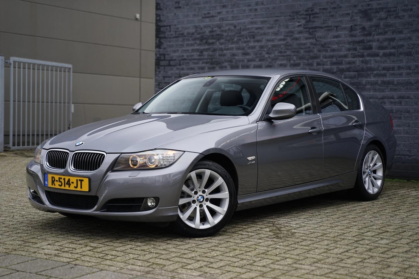 BMW 3-serie - 325xi 3.0 LCI 218pk, Leder, Sportstoelen, NAP - AutoWereld.nl