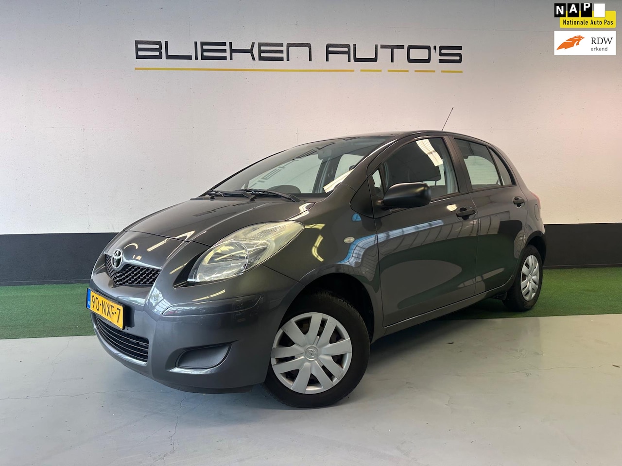 Toyota Yaris - 1.0 VVTi Acces 1.0 VVTi Acces - AutoWereld.nl