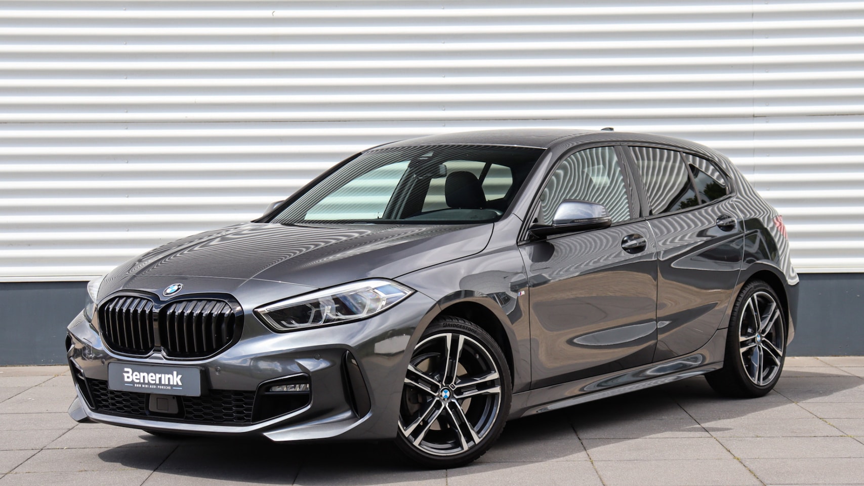 BMW 1-serie - 118i M-Sport | Adaptieve Cruise Control | HiFi | Shadow-Line - AutoWereld.nl