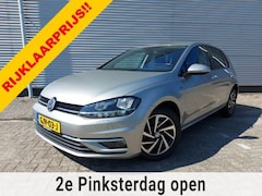 Volkswagen Golf - 1.0 TSI Allstar, airco, navigatie, stoelverwarming, parkeersensoren,