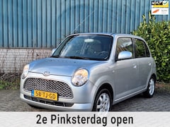 Daihatsu Trevis - | 1.0 | Bluetooth | Navi |