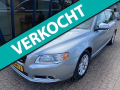 Volvo V70 - 2.4 D5 R-Design EURO5 LEER / SUNROOF / YOUNGTIMER