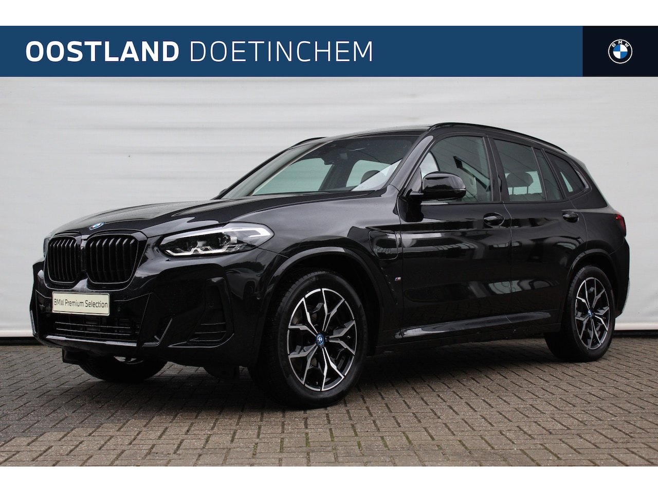 BMW X3 - xDrive30e High Executive M Sport Automaat / Panoramadak / Trekhaak / Sportstoelen / LED / - AutoWereld.nl