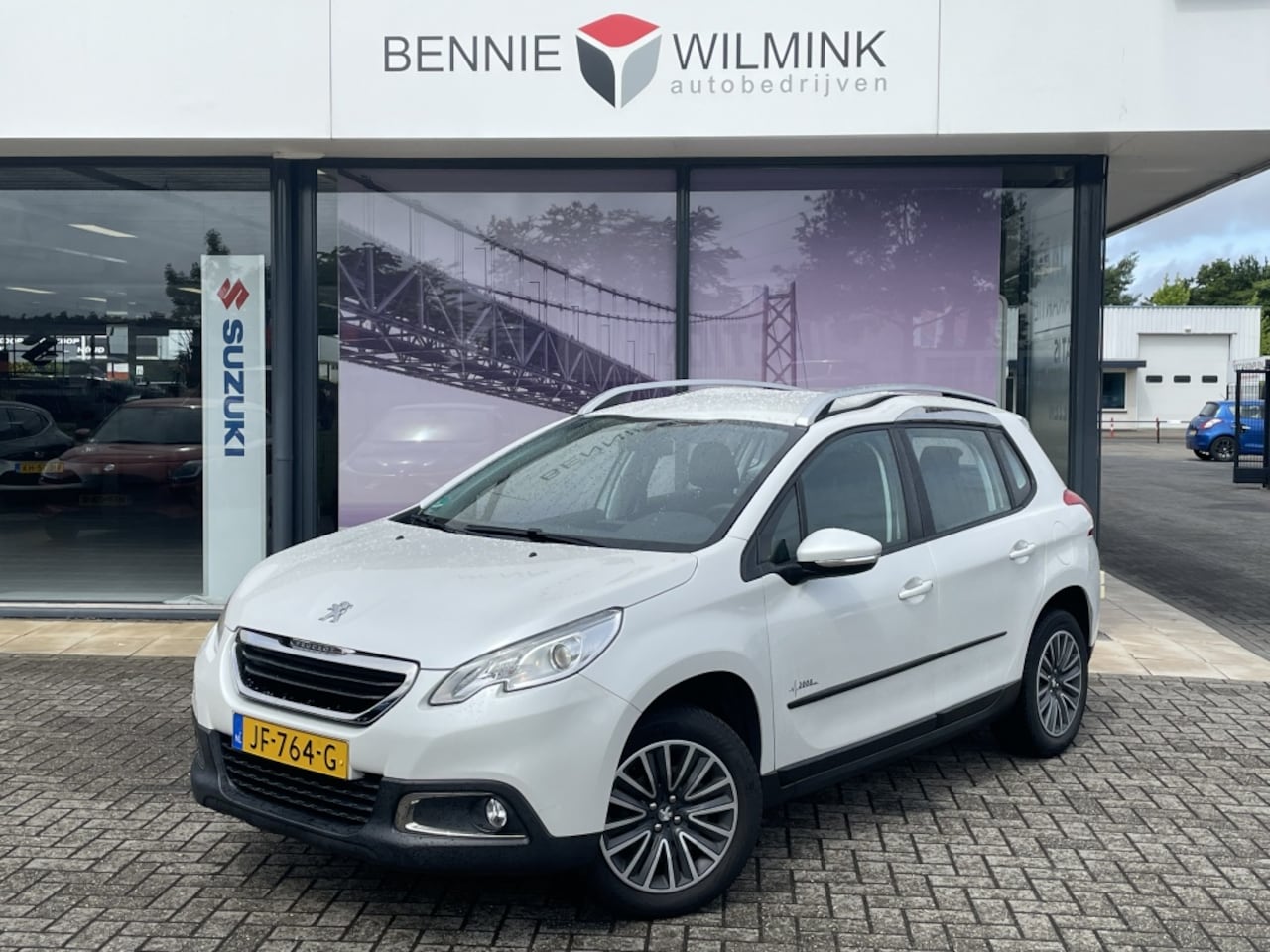 Peugeot 2008 - 1.2 PureT. Blue Lion - AutoWereld.nl