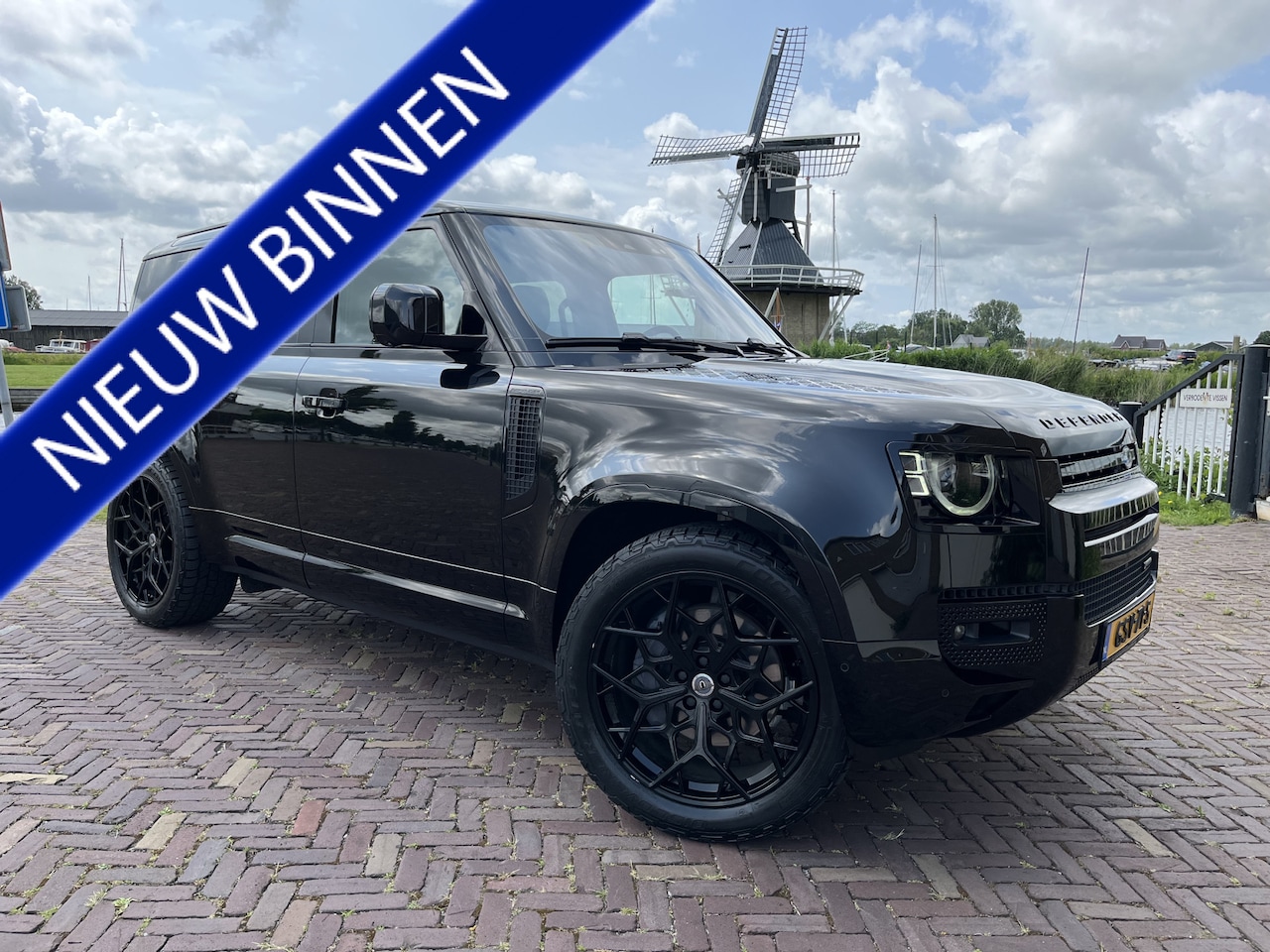 Land Rover Defender 110 - 2.0 P400e 110 X Dynamic 50% deal 43.475,- ACTIE 22 inch Urban / Meridian / Stoel verkoelin - AutoWereld.nl