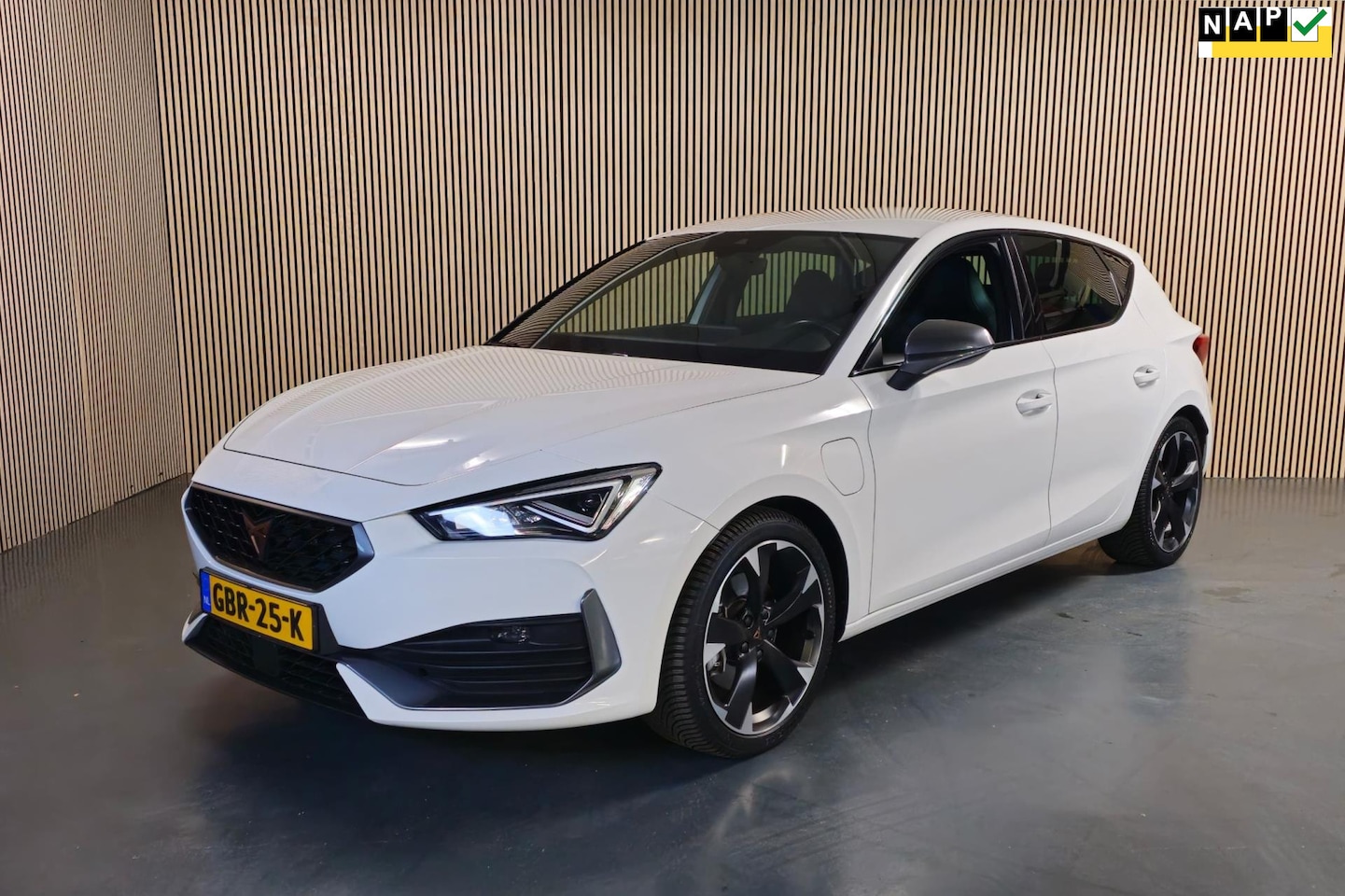CUPRA Leon - 1.4 e-Hybrid Essential - AutoWereld.nl