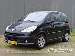 Peugeot 1007 - 1.4 Urban