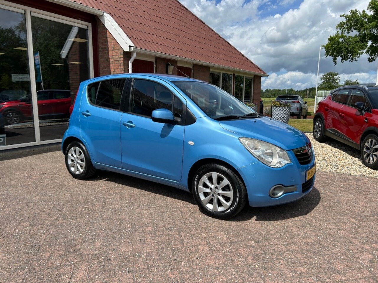 Opel Agila - 1.0 BERLIN HOGE INSTAP en HOGE ZIT! 49.946 KM! - AutoWereld.nl