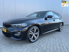 BMW 3-serie Touring - 320e High Executive M-Sport/ PANO