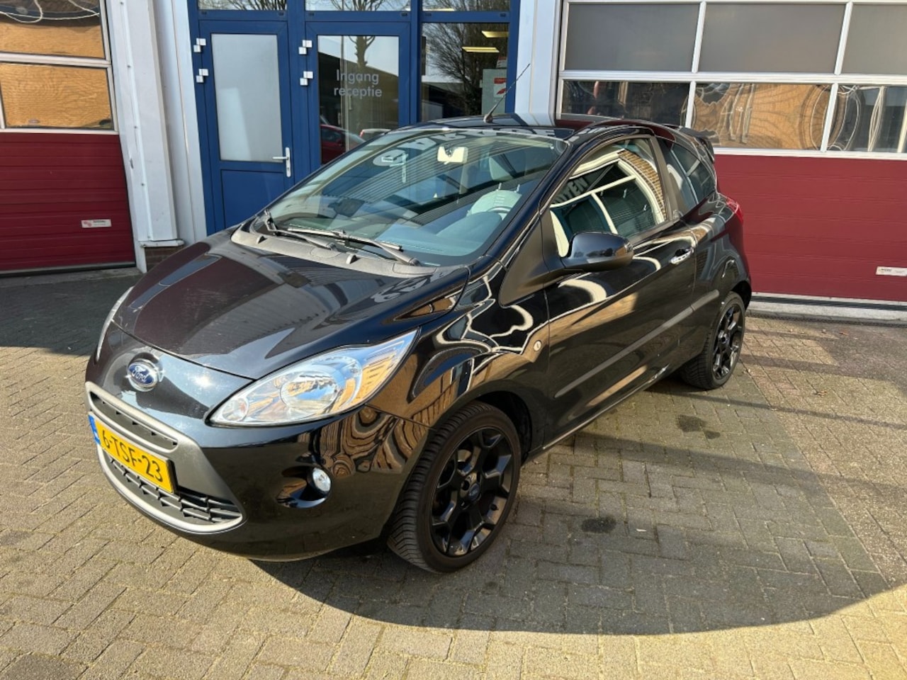 Ford Ka - 1.2 Titanium X NL auto inclusief garantie! - AutoWereld.nl