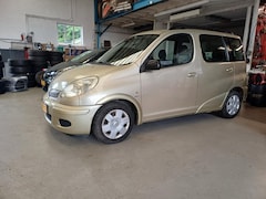 Toyota Yaris Verso - 1.3 VVT-i Sol