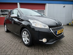 Peugeot 208 - 1.2 PureTech Style | 82 PK | 5-drs | Airco Full map navigatiesysteem |
