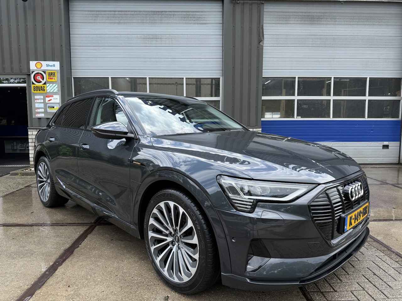 Audi e-tron - 55 quattro Business edition 95 kWh - AutoWereld.nl