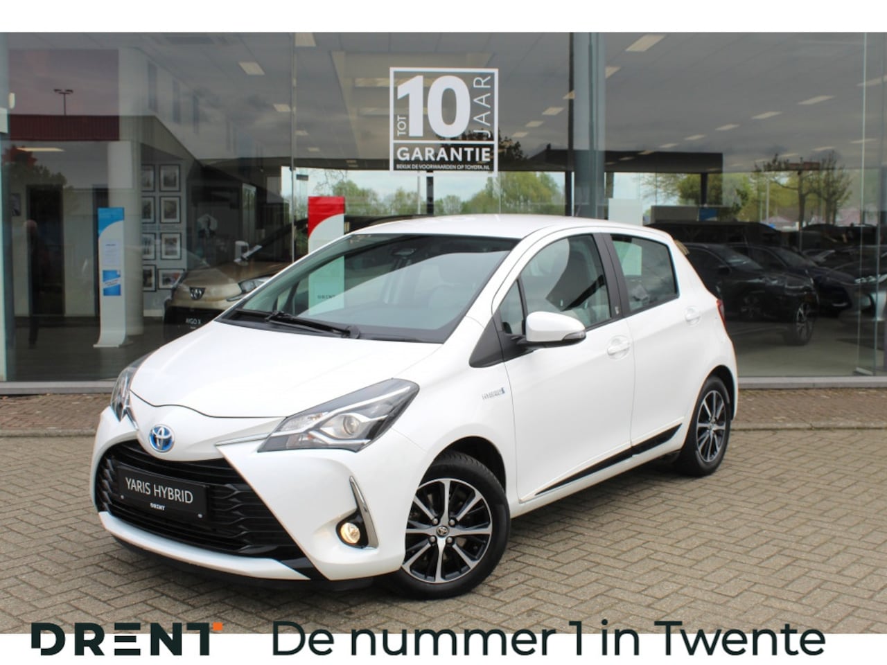 Toyota Yaris - 1.5 Hybrid Design Sport | Stoelverwarming | Achteruitrijcamera - AutoWereld.nl