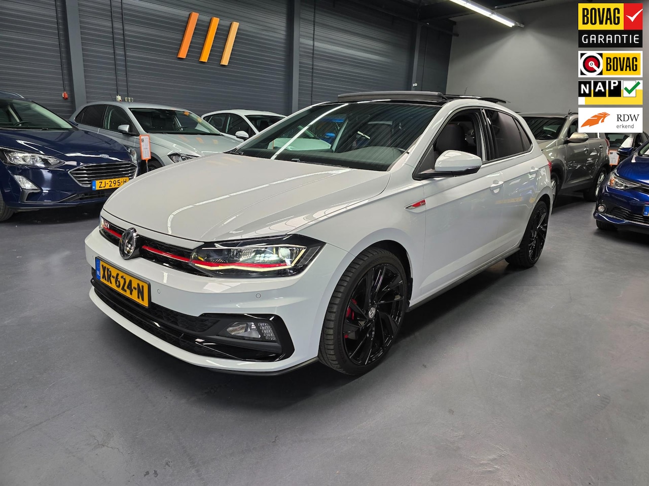 Volkswagen Polo - 2.0 TSI GTI PANO LED ACC CARPLAY NAP NL AUTO - AutoWereld.nl