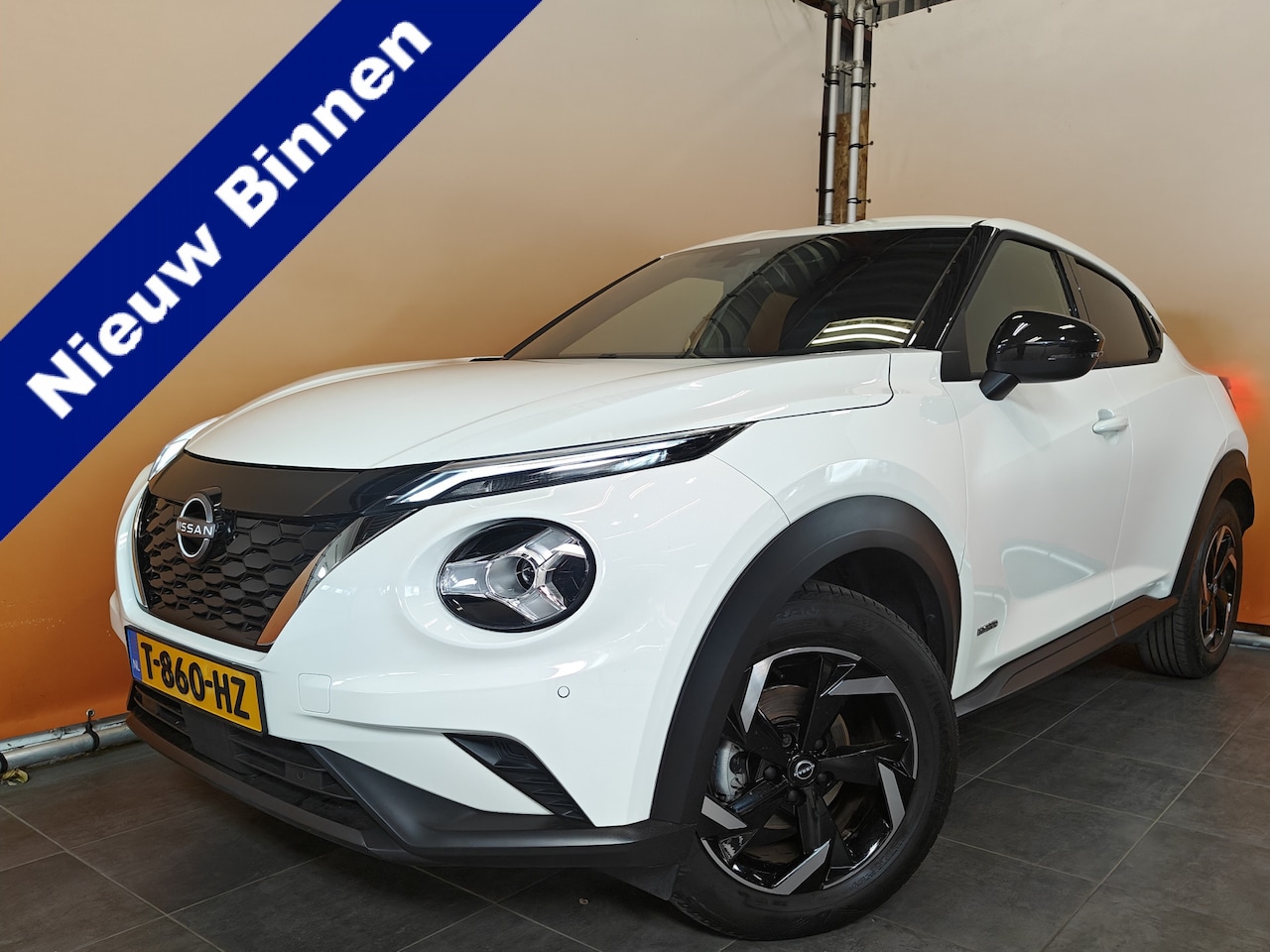Nissan Juke - 1.6 Hybrid N-Connecta NAVI | CAMERA FABRIEKSGARANTIE 6/26 - AutoWereld.nl