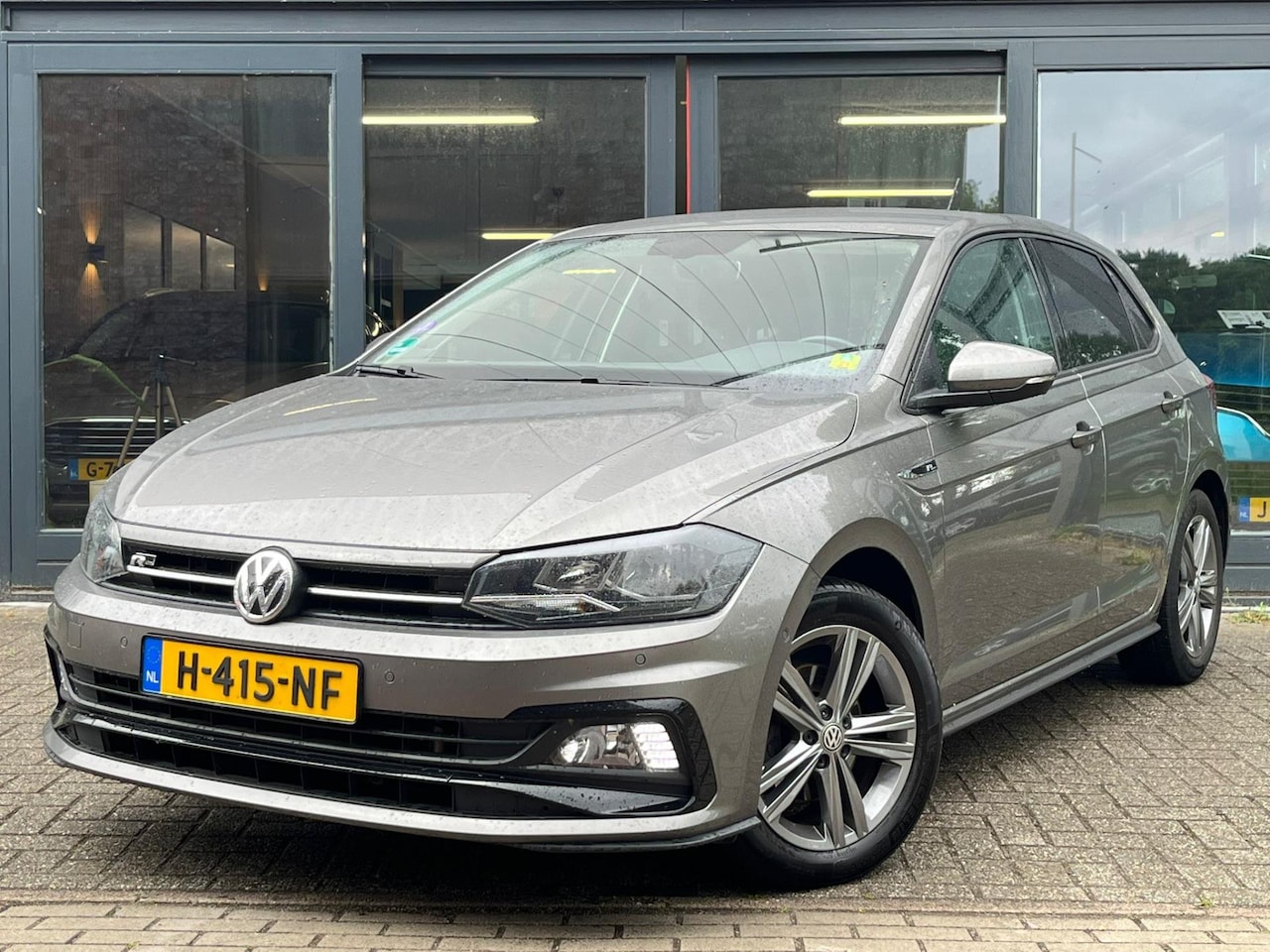 Volkswagen Polo - 1.5 TSI Highline Business R | Automaat | Adaptive-Cruise | Carplay | Rondom Parkeersensore - AutoWereld.nl