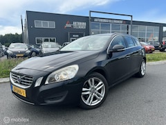 Volvo V60 - 2.0 D3 Summum [ HANDEL / EXPORT ]