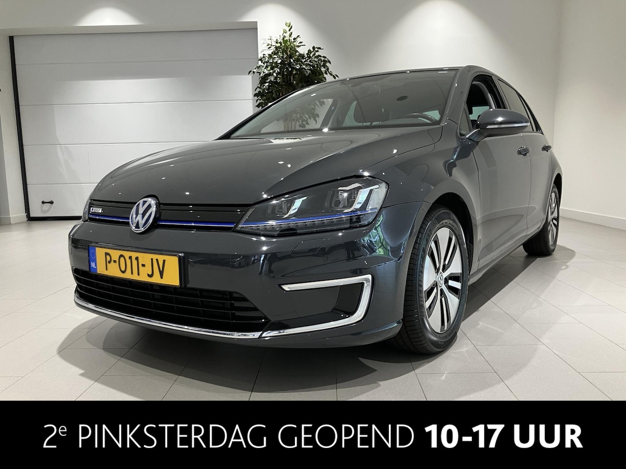 Volkswagen e-Golf - e-Golf 116 PK | Apple Carplay | Cruise Control | Stoelverwarming | Bluetooth | Parkeersens - AutoWereld.nl