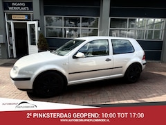 Volkswagen Golf - 2.0 Trendline Airco, Trekhaak, Cv, Electr ramen Bj 2000 Apk 06-2026