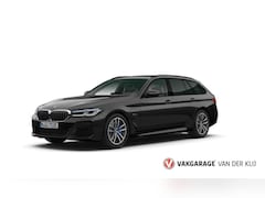 BMW 5-serie Touring - 530e xDrive M-Sport | Panorama | Trekhaak | 2x TV | H/K | Laser | Sportrem | Stoel/Stuurve