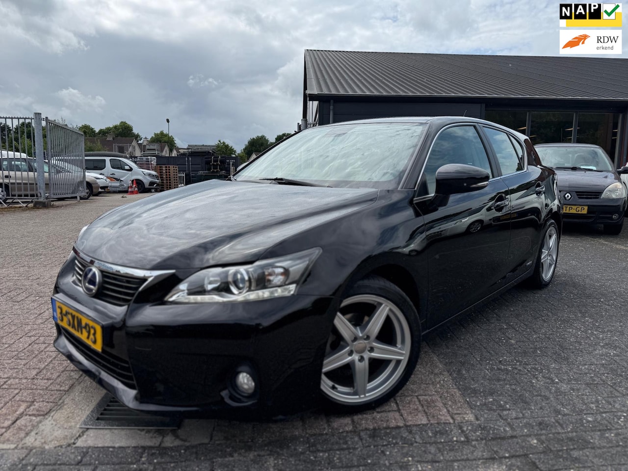 Lexus CT 200h - FE Edition - AutoWereld.nl