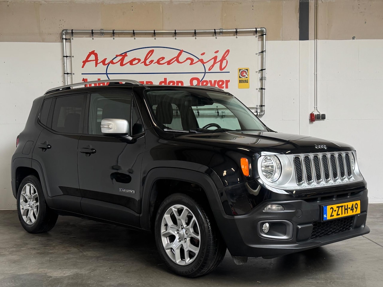 Jeep Renegade - 1.4 MultiAir Limited Navi Cruise 17 inch LM-wielen - AutoWereld.nl