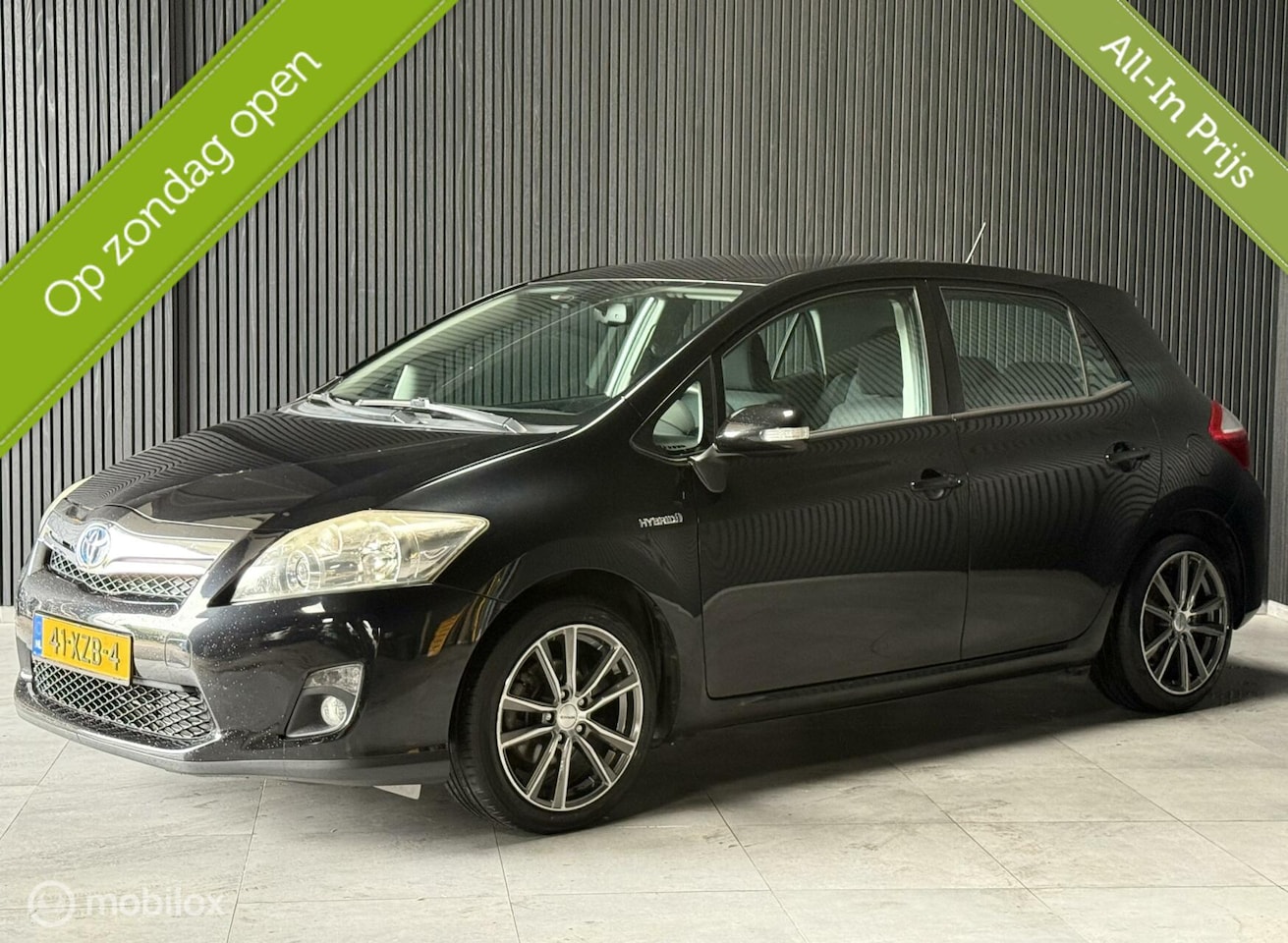 Toyota Auris - 1.8 Full Hybrid Executive|TREKHAAK|NAVI|DEALERO| - AutoWereld.nl