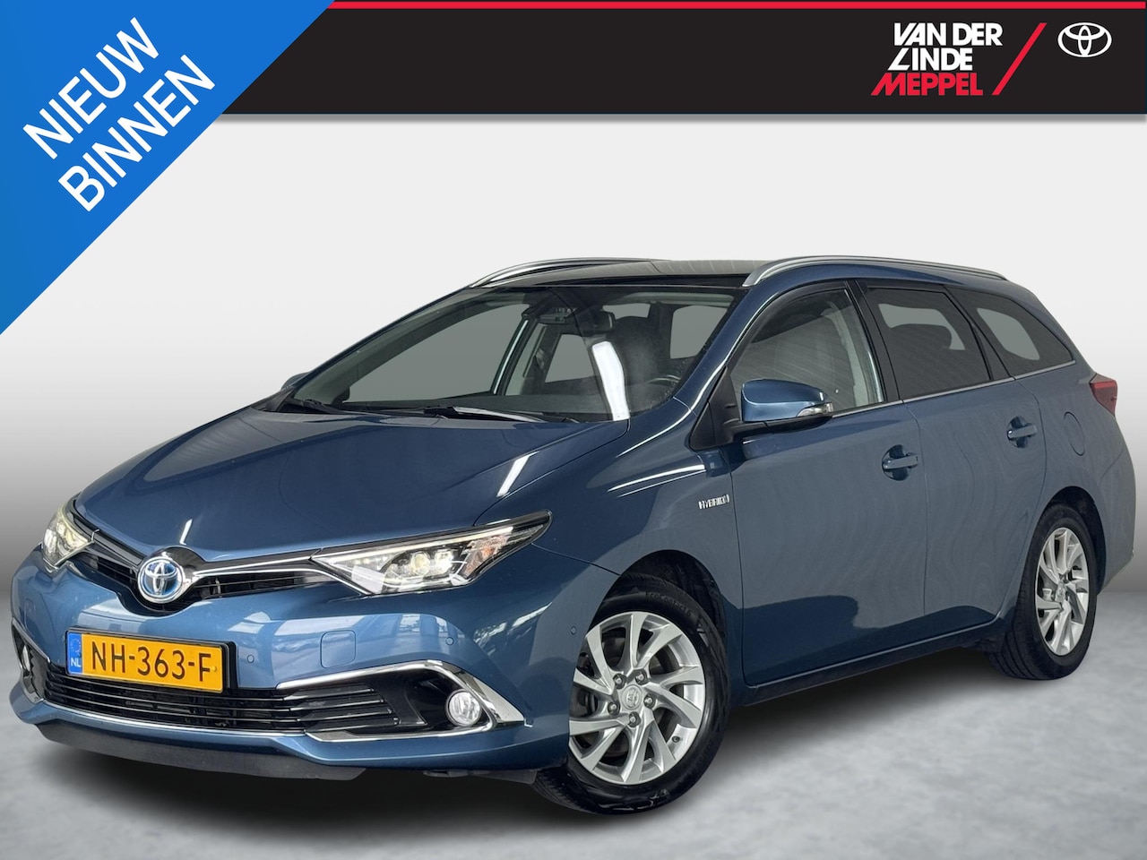 Toyota Auris Touring Sports - 1.8 Hybrid Lease Pro Trekhaak PDC NL Panorama - AutoWereld.nl