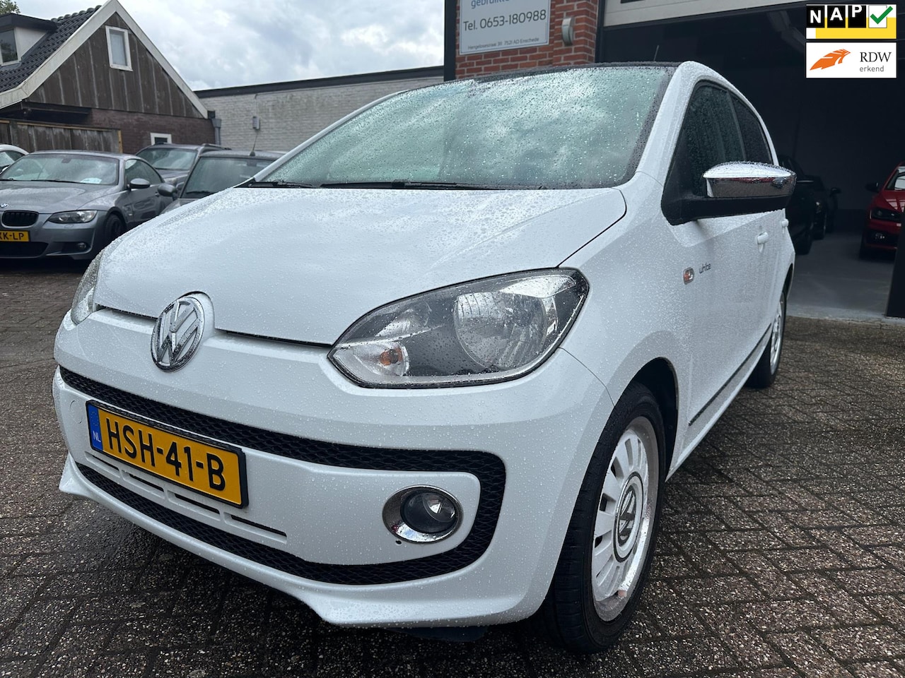 Volkswagen Up! - 1.0 high up! White Up NAVI-CRUISE-PDC-PANORAMADAK-LEDER - AutoWereld.nl