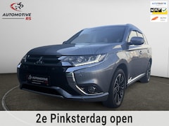 Mitsubishi Outlander - 2.0 PHEV 4x4 | Luxe | Rockford Audio | 360° Camera | Navi | Schuif-/kanteldak