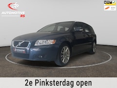 Volvo V50 - 2.0 Sport | Navigatie | Cruise Control | 17” LM Velgen | Memory Stoel | Luxe & Sportief"