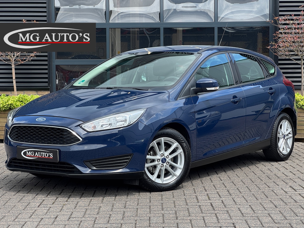 Ford Focus - 1.0 Trend | Navigatie | Cruise Control | Parkeersensoren | Airconditioning | NAP - AutoWereld.nl