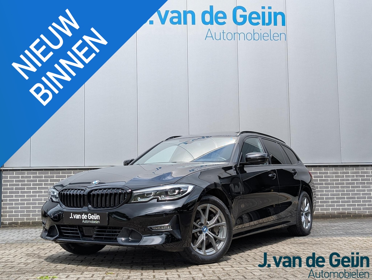 BMW 3-serie Touring - 330e xDrive High Executive | Panorama | Trekhaak | Ambient | Cockpit Prof | 1/2 Lederen Sp - AutoWereld.nl