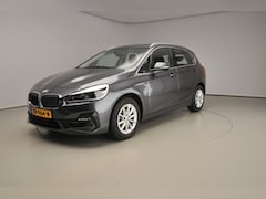 BMW 2-serie Active Tourer - 218i | LED | Navigatie | Sportstoelen | Chrome line | Clima | Alu 16 inch