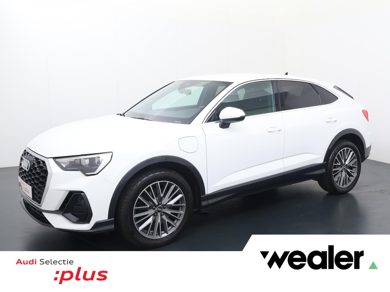 Audi Q3 Sportback - 45 TFSI e Business Edition | 245 PK | SoH 98% | Climate control | Navigatiesysteem | Inter - AutoWereld.nl