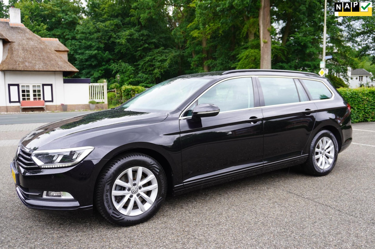 Volkswagen Passat Variant - 1.6 TDI Comfortline Navi Trekhaak Lm Velgen - AutoWereld.nl