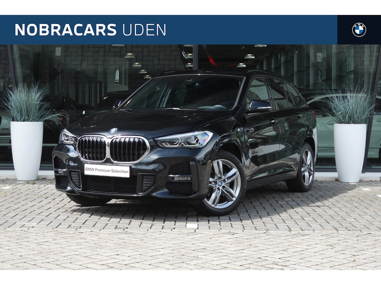 BMW X1 - xDrive25e M Sport Automaat / Sportstoelen / LED / Stoelverwarming / Cruise Control / PDC a - AutoWereld.nl