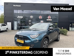 Fiat 600 - 1.2 Hybride 136pk Urban | Keyless | Parkeersensoren voor + Achter | Camera | Apple Carplay