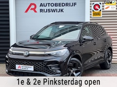 Volkswagen Tiguan - 1.5 eTSI R-Line Pano/H&K/Camera/Dodehoek