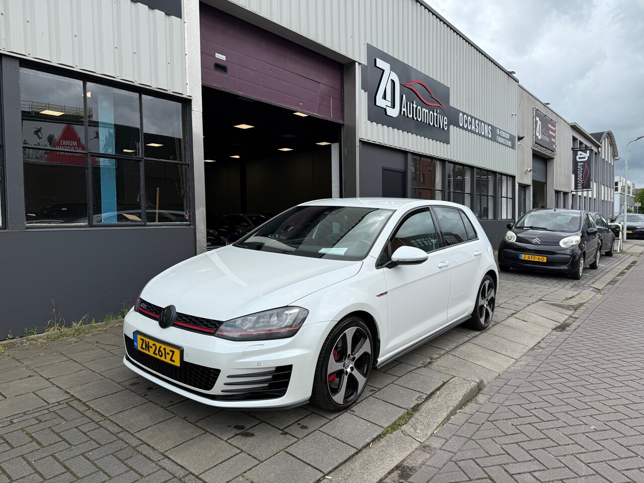 Volkswagen Golf - 2.0 TSI GTI DSG Performance - AutoWereld.nl
