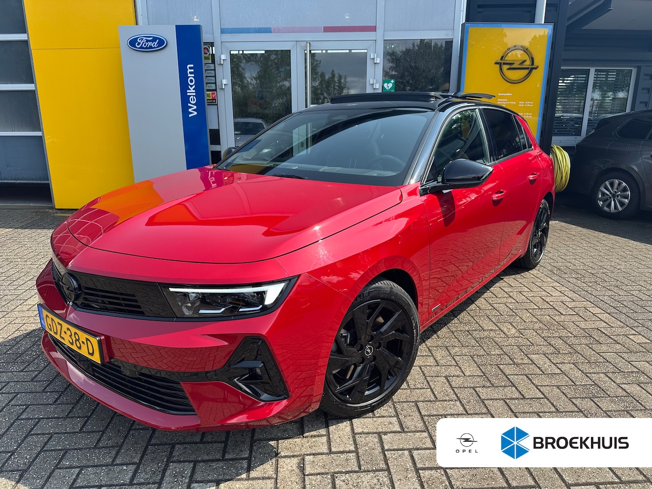 Opel Astra - 1.6 180PK PLUG-IN HYBRID ULTIMATE | NAVIGATIE| CAMERA| ADAPTIEVE CRUISE CONTROL| INTELLILU - AutoWereld.nl