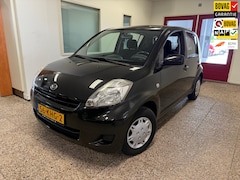 Daihatsu Sirion 2 - 1.0-12V Trend