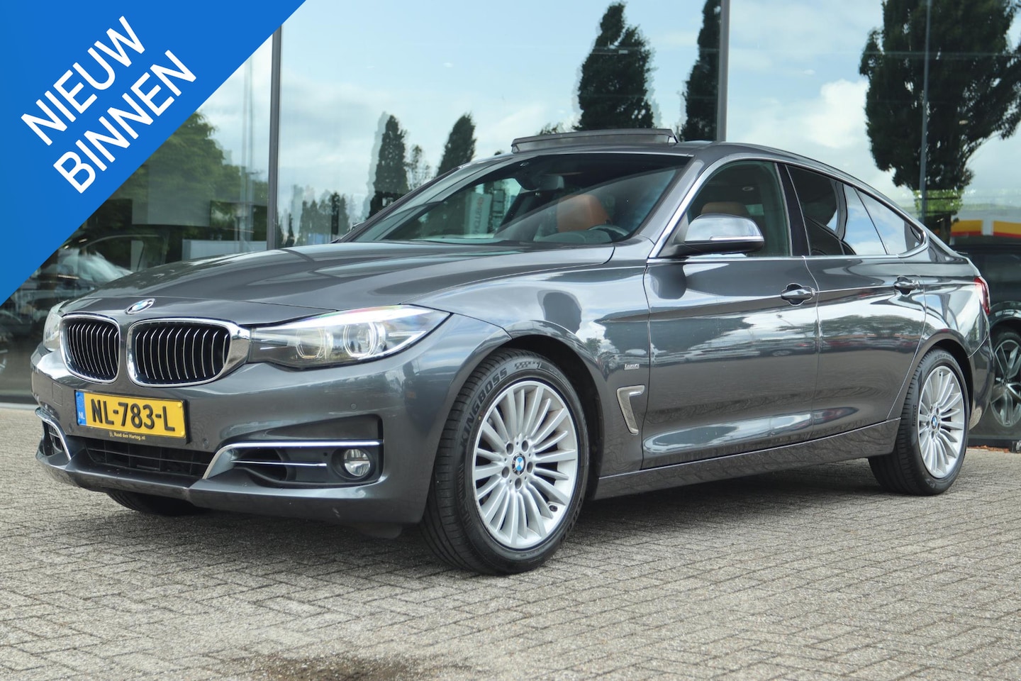BMW 3-serie Gran Turismo - 320i CENTENNIAL HIGH EXECUTIVE AUT. | PANO | LEDER | LED | STOELVERW. | NAVI | CRUISE| CLI - AutoWereld.nl