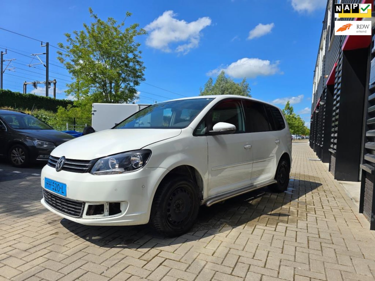 Volkswagen Touran - 2.0 TDI Comfortline BlueMotion 2.0 TDI Comfortline BlueMotion - AutoWereld.nl
