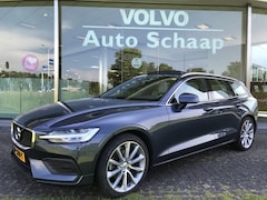 Volvo V60 - 2.0 T4 Momentum Pro Automaat | Rijklaar incl 12 mnd Bovag | Panoramadak Trekhaak Camera St