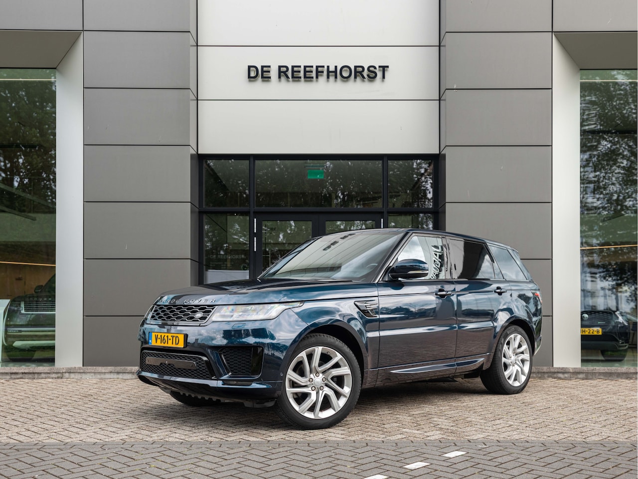 Land Rover Range Rover Sport - SDV6 306pk AWD HSE Dynamic - EUR. 39.900 excl. BTW | Grijs kenteken | Nieuw door ons gelev - AutoWereld.nl