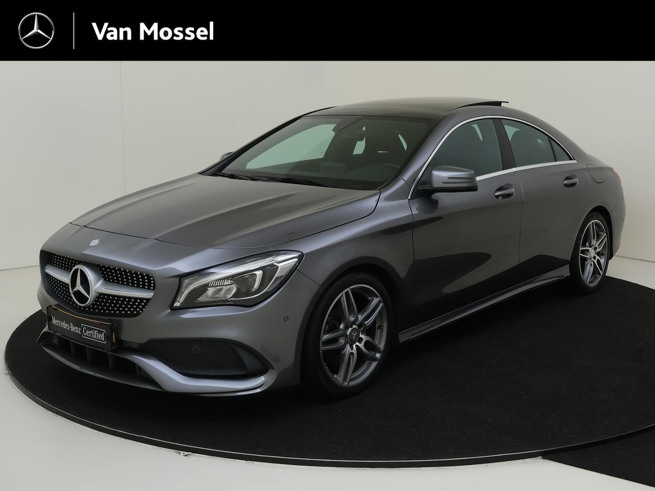 Mercedes-Benz CLA-Klasse - 180 Ambition / Parkeersensoren / Panorama-schuifdak / Trekhaak / - AutoWereld.nl