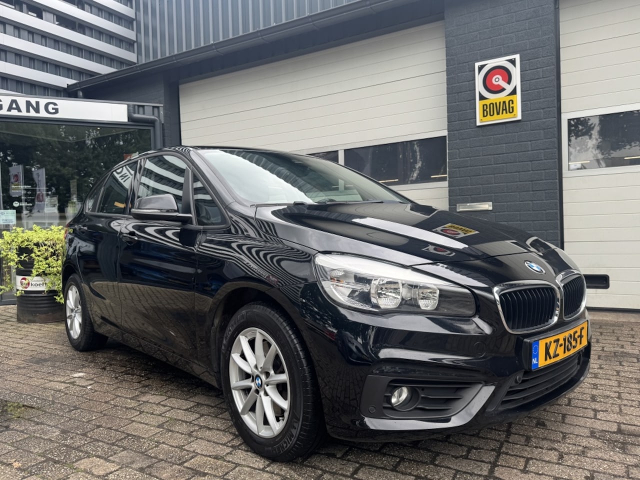 BMW 2-serie Active Tourer - 218i Cent. Exec. - AutoWereld.nl