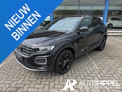 Volkswagen T-Roc - 1.5 TSI Sport | Led | Navi | Black Style | 1e eig
